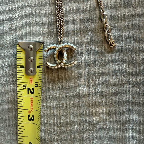 Authentic Chanel CC Faux Pearl Necklace Gold Tone - Picture 10 of 12